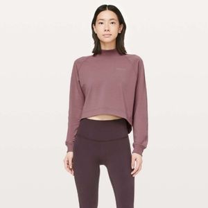 lululemon athletica mauve cropped long-sleeve mock-neck top